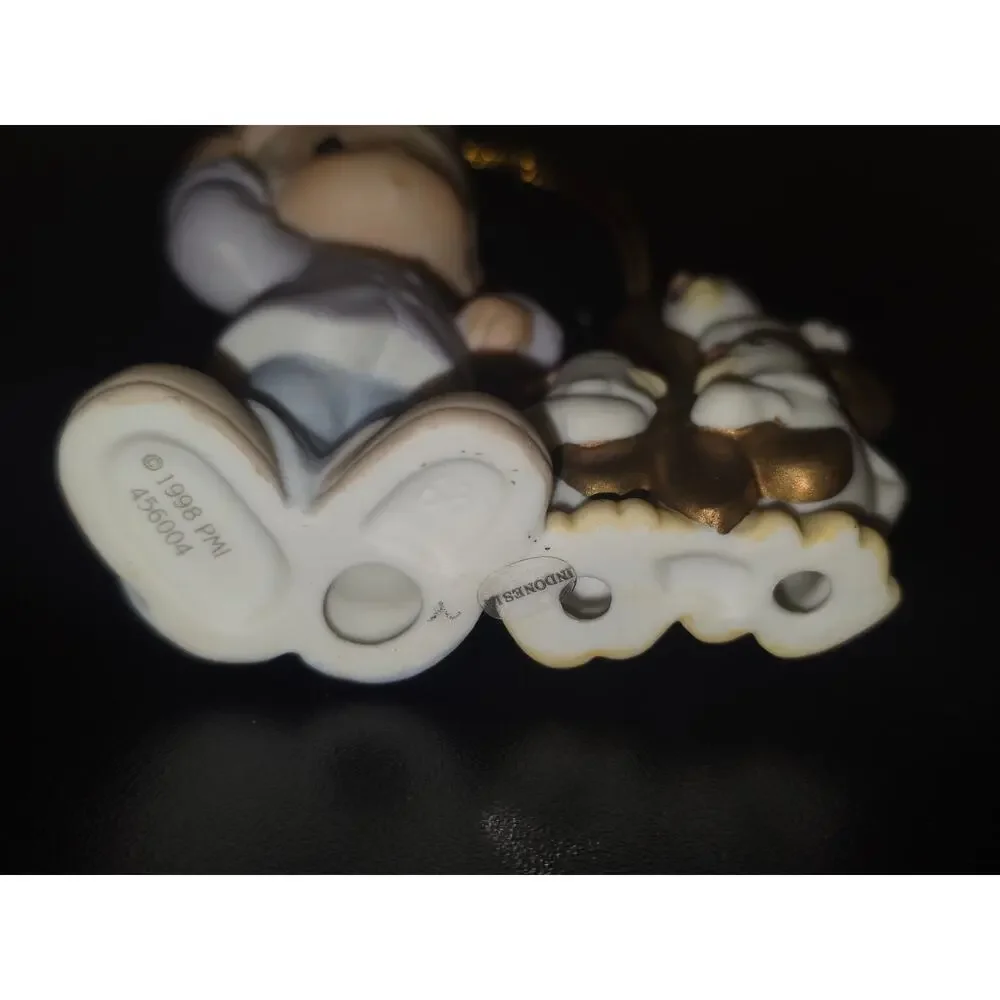 Precious Moments Saying Oui To Our Love Ornament 1998 Enesco 456004